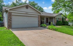 401 Coronation Drive, O'Fallon, MO 63366