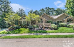1145 Bridge Crest Drive SE, Ada, MI 49301