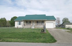 328 Gray Hawk Road, Hustonville, KY 40437