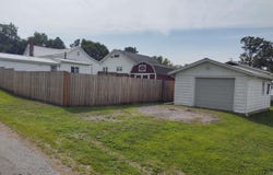601 S STATE Street, Christopher, IL 62822