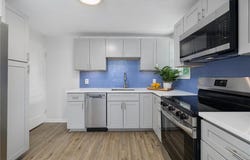 349 Boulevard, Middletown, RI 02842