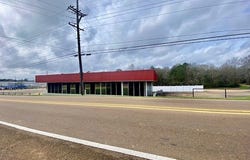 1030 Longleaf Drive, McComb, MS 39648