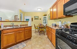 2201 Concord Drive, McHenry, IL 60050