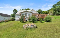 205 Mountain Street, Stevenson, AL 35772