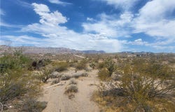 690 E Vulcan Drive, Meadview, AZ 86444