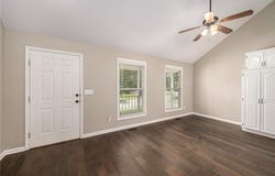 412 Fletcher Drive, Smithville, MO 64089