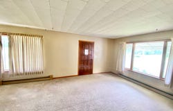 225 Pig Tail Alley, Newton, IL 62448