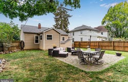 130 CEDAR STREET, CARLISLE, PA 17013