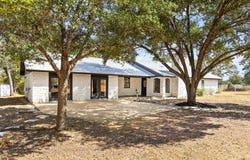 196 Willy Rd, Bastrop, TX 78602