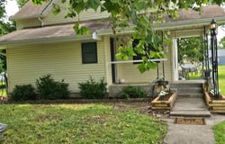 312 W Locust Street, Aurora, MO 65605