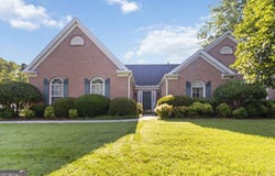 10050 Lauren Hall, Alpharetta, GA 30022