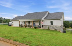 134 Pocahontas Lane, Rutledge, TN 37861