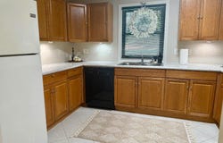 420 E North Street, Pass Christian, MS 39571