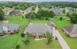 105 Nobleton Lane NW, Huntsville, AL 35806