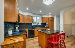 5 Grant St, Chelmsford, MA 01863