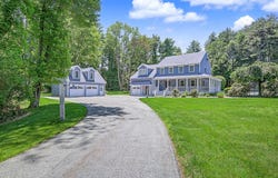 17 Fruit St, Hopkinton, MA 01748