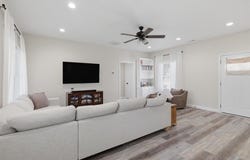 1245 Indian Lake Dr, Hawesville, KY 42348