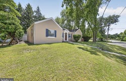 66 BIRCHWOOD KNOLL, LAWRENCE TOWNSHIP, NJ 08648