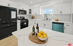 2700 Larga Dr, Los Angeles, CA 90039