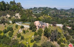 3025 Benedict Canyon Dr, Los Angeles, CA 90210