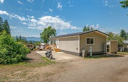 302 School Rd, Hope, ID 83836