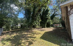 408 E Davidson Avenue, Gastonia, NC 28054