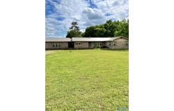 2152 County Road 49, Section, AL 35771