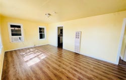 2003 N Guadalupe Street, Seguin, TX 78155