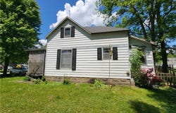 111 S Wall Street, Leeton, MO 64761