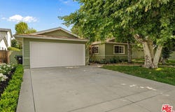 23445 Sylvan St, Woodland Hills, CA 91367