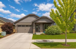 2514 NW Ivy Way, Redmond, OR 97756