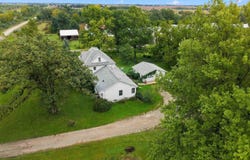 4351 32nd Street, Grinnell, IA 50112