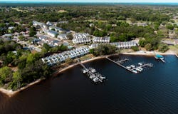 2895 Leahs Lane, Navarre, FL 32566
