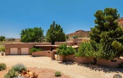 199 N Gunsmoke Pass, Kanab, UT 84741