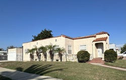2067 W 65th Pl, Los Angeles, CA 90047