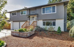 1460 CORNELL Ave, Gladstone, OR 97027