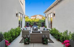 22385 Midtown Court, Saugus, CA 91350