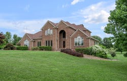 1004 Wil Rose Lane, Versailles, KY 40383