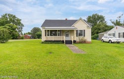 907 Sycamore Avenue, Kinston, NC 28504