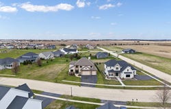 1117 Heron Creek Drive, Sycamore, IL 60178