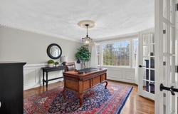 21 Greybirch Rd, Andover, MA 01810
