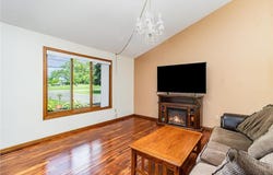 2546 Hazelwood Street, Maplewood, MN 55109