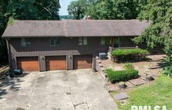 65 LINDEN Lane, Springfield, IL 62712