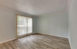 411 S Dooley Street, Grapevine, TX 76051