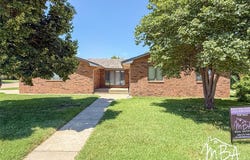 801 J C Street, Garden City, KS 67846