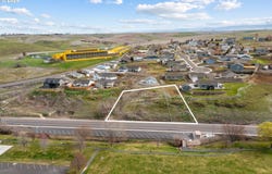 SW Quinney Pl, Pendleton, OR 97801