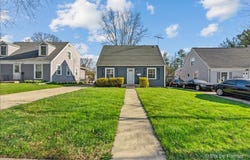 375 S Edison Avenue, Elgin, IL 60123