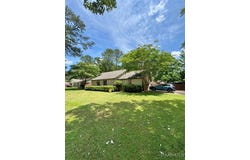 215 W Castlewood Drive, Selma, AL 36701