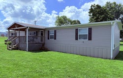 15 McClellan Drive, Monticello, KY 42633