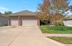 1209 N Farmington Drive, Ozark, MO 65721